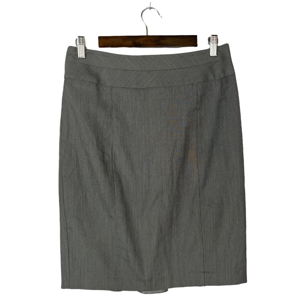 BCX Gray Knee Length Ruffle‎ Back Pencil Skirt 9